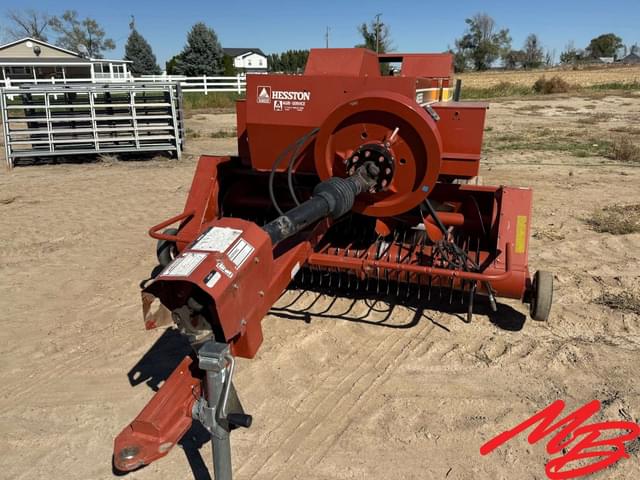 Image of Hesston 4655 equipment image 1
