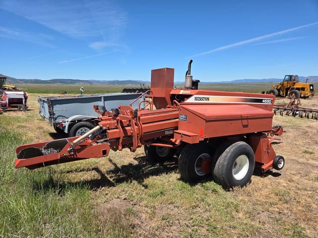 Image of Hesston 4690 equipment image 4