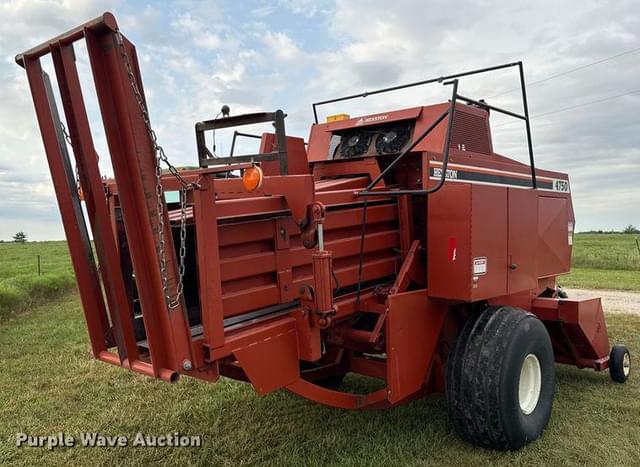 Image of Hesston 4750 equipment image 4