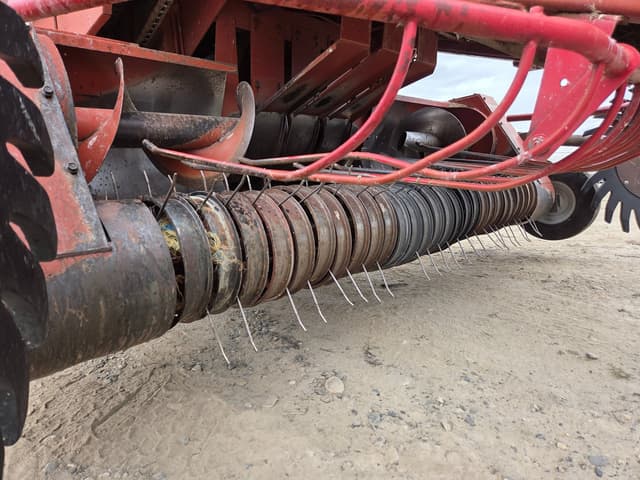 Image of Hesston 4755 equipment image 3