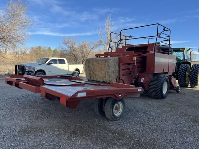 Image of Hesston 4790 equipment image 3