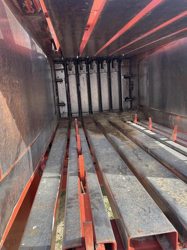 Image of Hesston 4790 equipment image 3