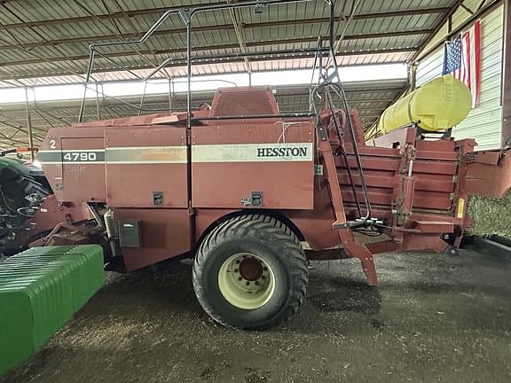 Image of Hesston 4790 equipment image 2