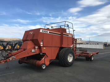 Main image Hesston 4900