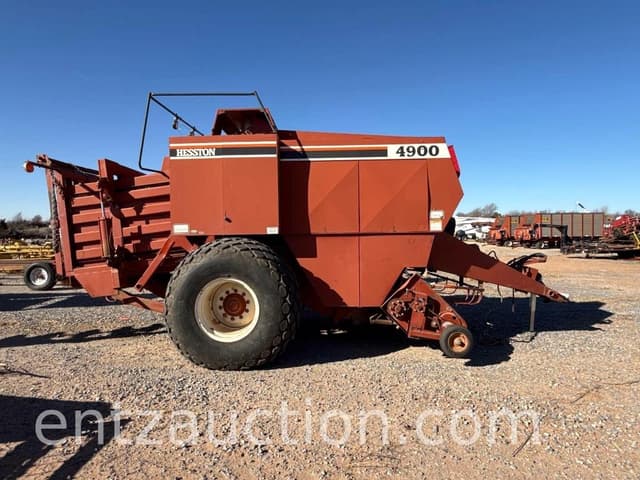 Image of Hesston 4900 equipment image 1