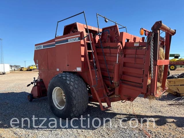 Image of Hesston 4900 equipment image 4
