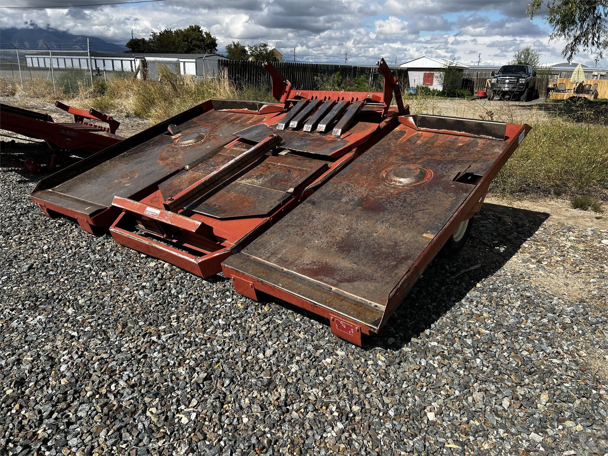 Hesston 4920 Equipment Image0