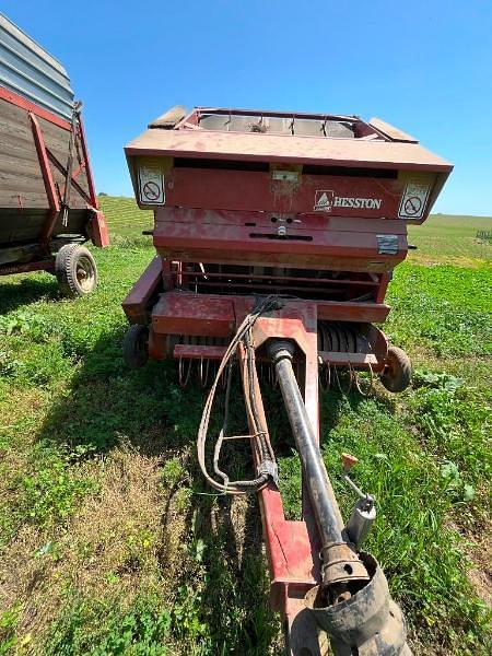 Image of Hesston 514 equipment image 2