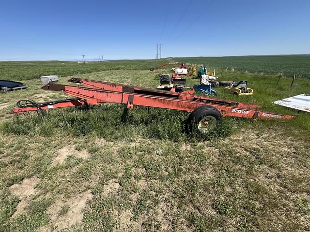 Image of Hesston 5200 equipment image 1