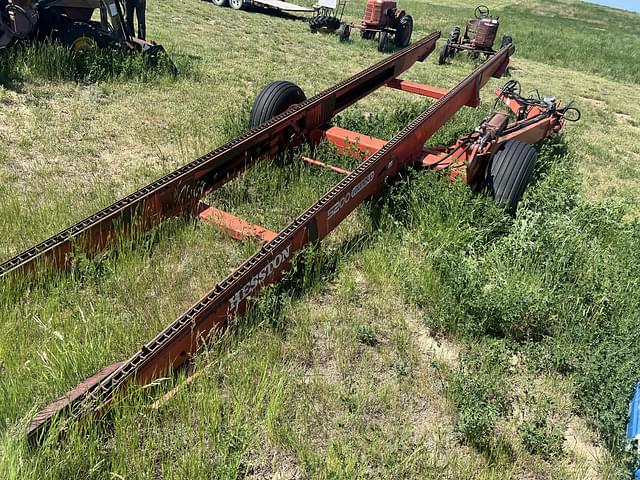 Image of Hesston 5200 equipment image 4