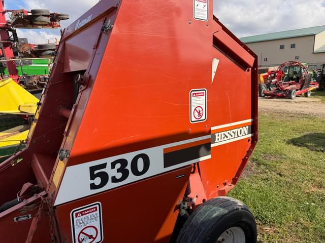Image of Hesston 530 equipment image 3