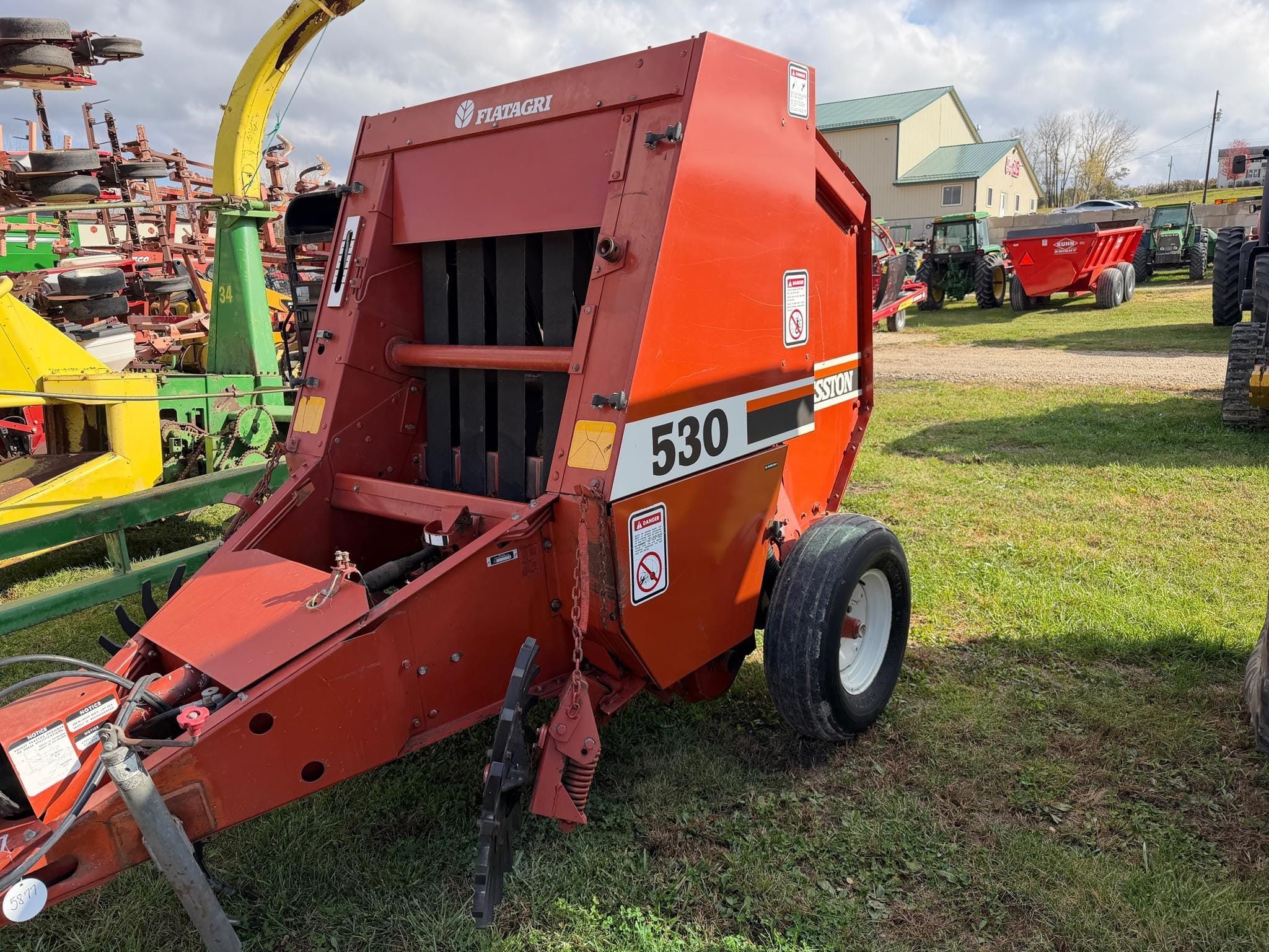 Main image Hesston 530