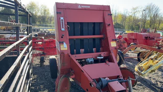 Image of Hesston 530 equipment image 2