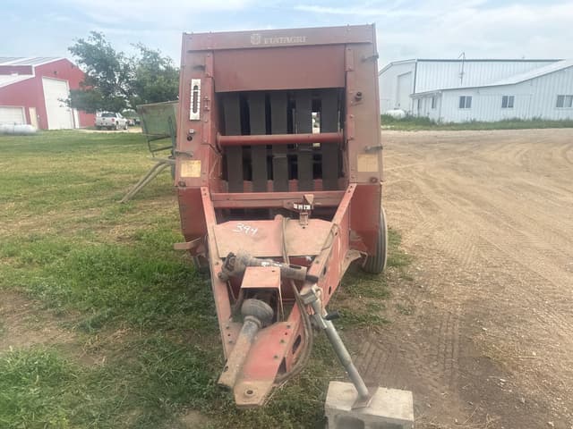 Image of Hesston 530 equipment image 1