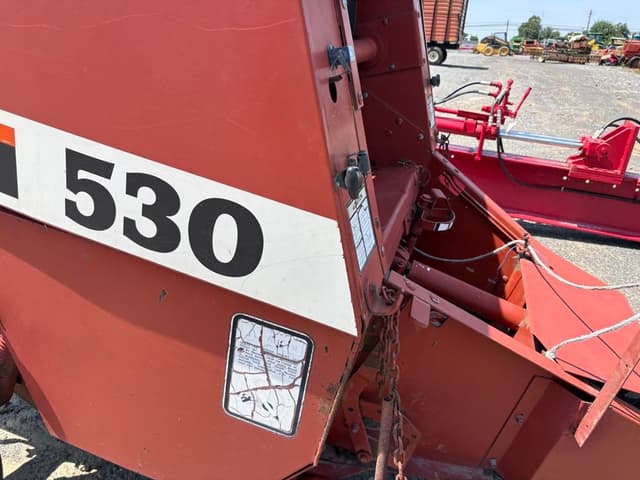 Image of Hesston 530 equipment image 3