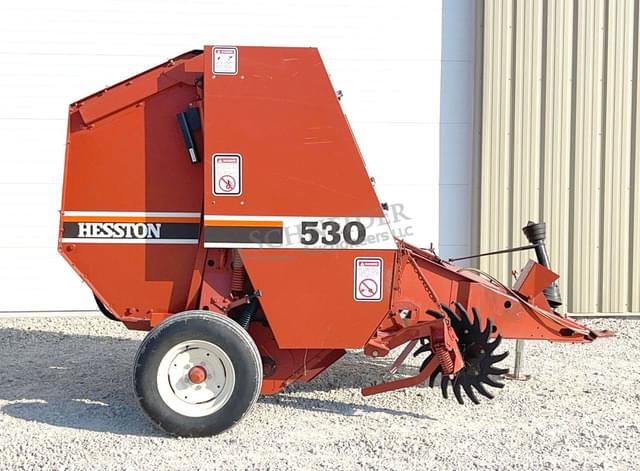 Image of Hesston 530 equipment image 2