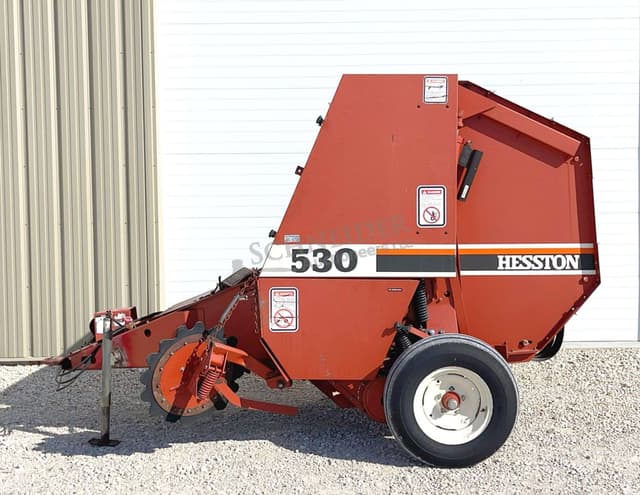 Image of Hesston 530 equipment image 3
