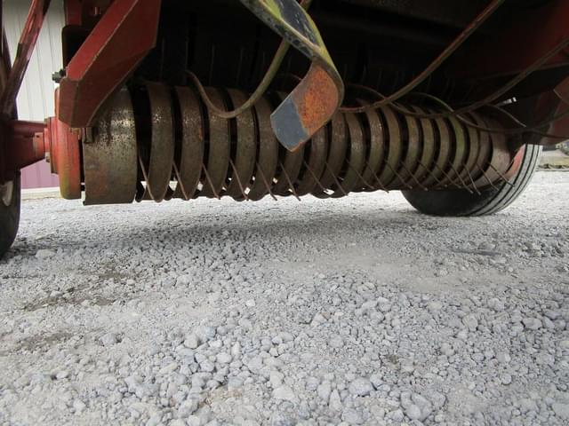 Image of Hesston 540 equipment image 4