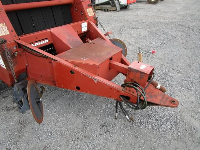 Image of Hesston 540 equipment image 2