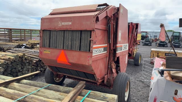 Image of Hesston 540 equipment image 3