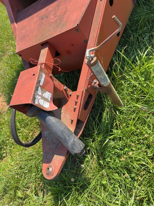 Image of Hesston 540 equipment image 2