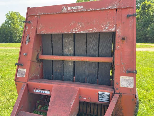 Image of Hesston 540 equipment image 3
