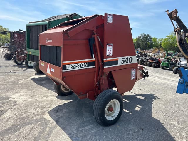 Image of Hesston 540 equipment image 3