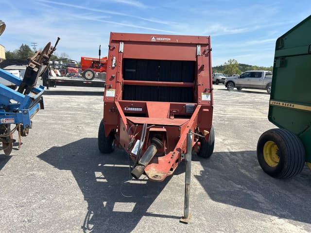 Image of Hesston 540 equipment image 1