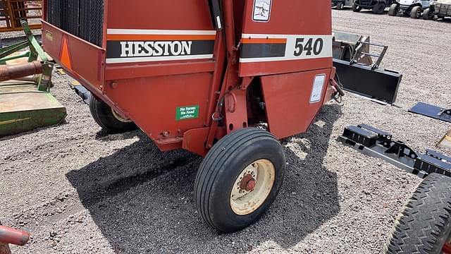 Image of Hesston 540 equipment image 3