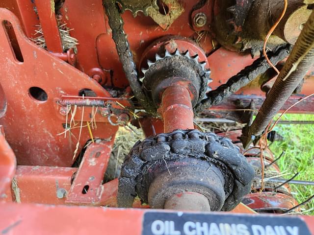 Image of Hesston 545 equipment image 4