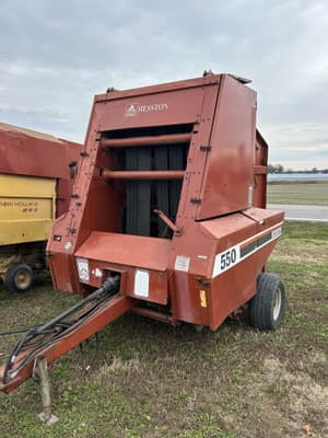 Hesston 550 Image