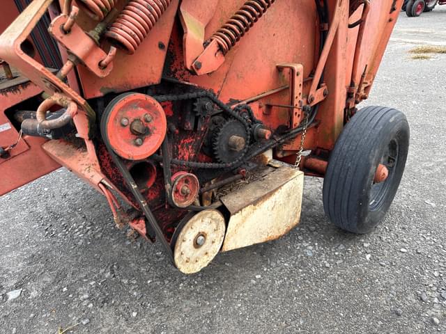 Image of Hesston 5500 equipment image 1