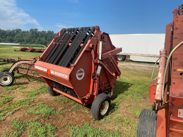 Image of Hesston 5500 equipment image 4