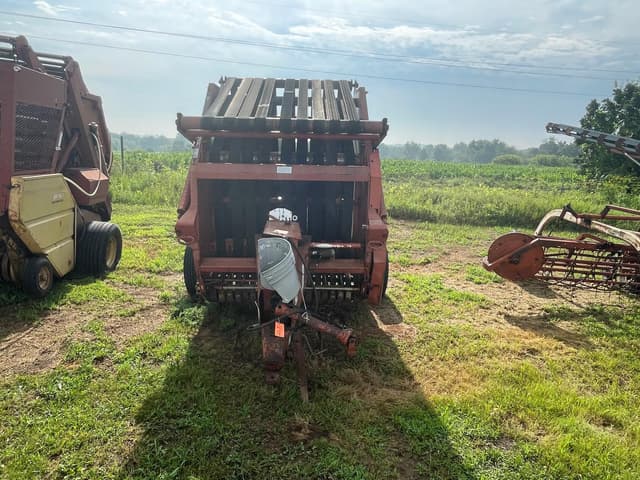Image of Hesston 5500 equipment image 1