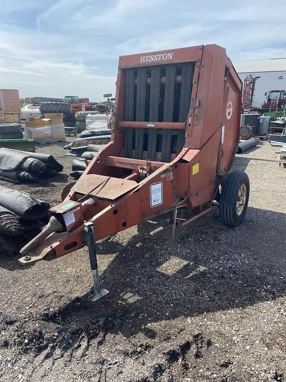 Image of Hesston 5530 Image 0