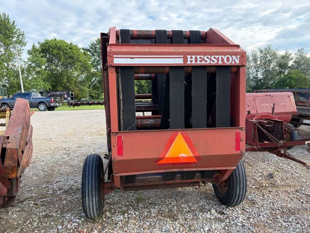 Image of Hesston 5530 equipment image 3