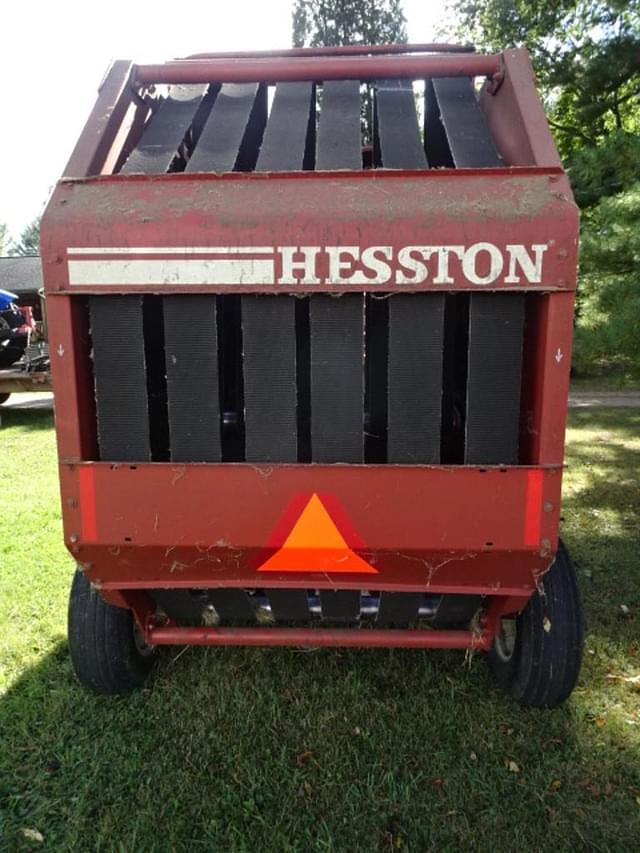 Image of Hesston 5540 equipment image 2