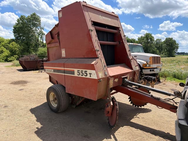 Image of Hesston 555T equipment image 3