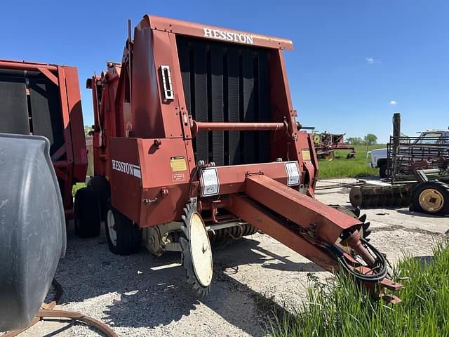 Image of Hesston 5580 equipment image 2