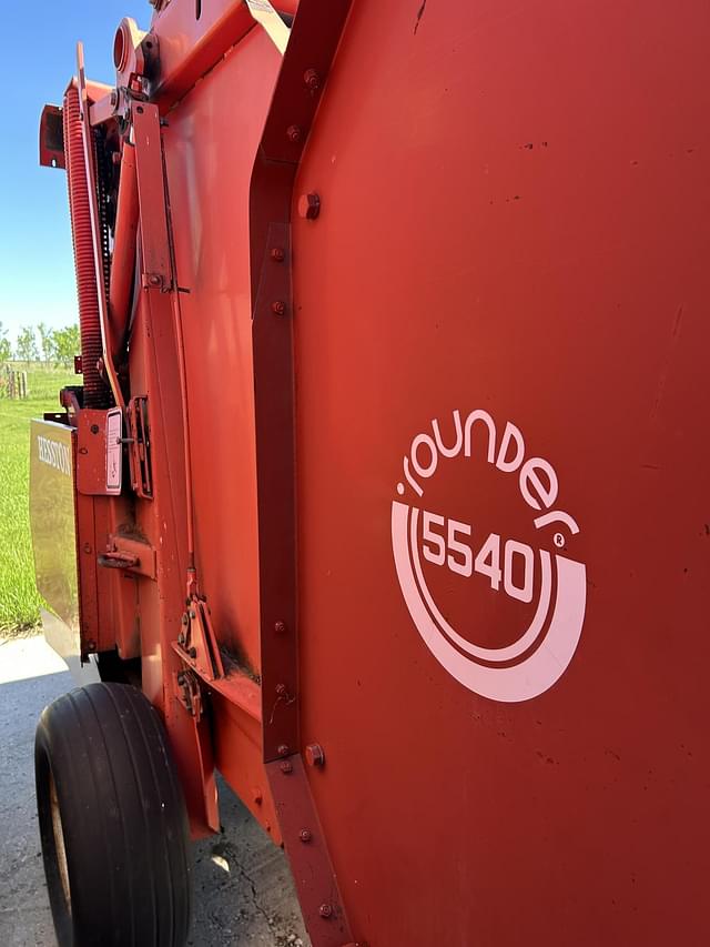 Image of Hesston 5580 equipment image 4