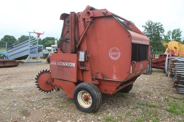 Image of Hesston 5580 equipment image 1