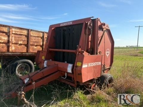 Hesston 5580 Equipment Image0