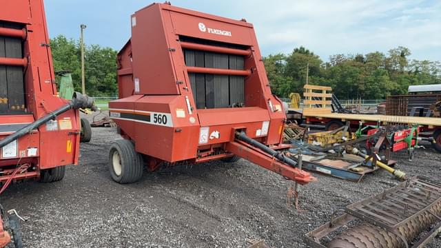 Image of Hesston 560 equipment image 2