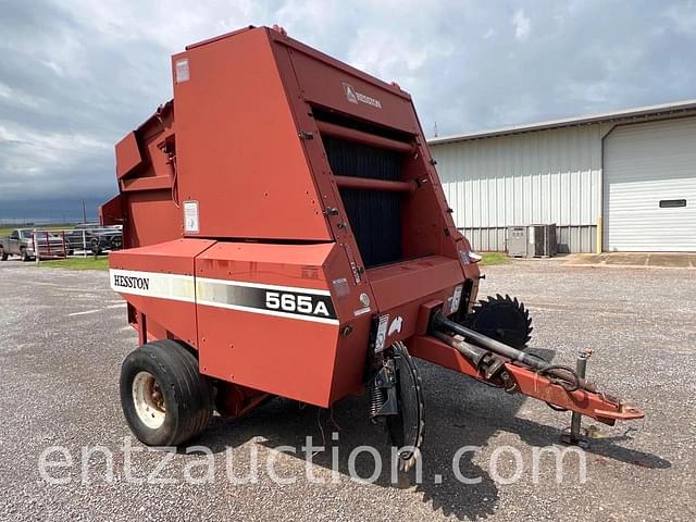 Image of Hesston 565A equipment image 2