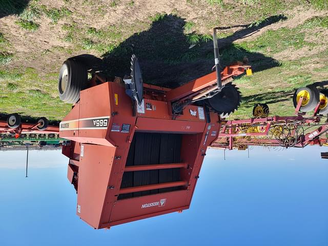 Image of Hesston 565A equipment image 1