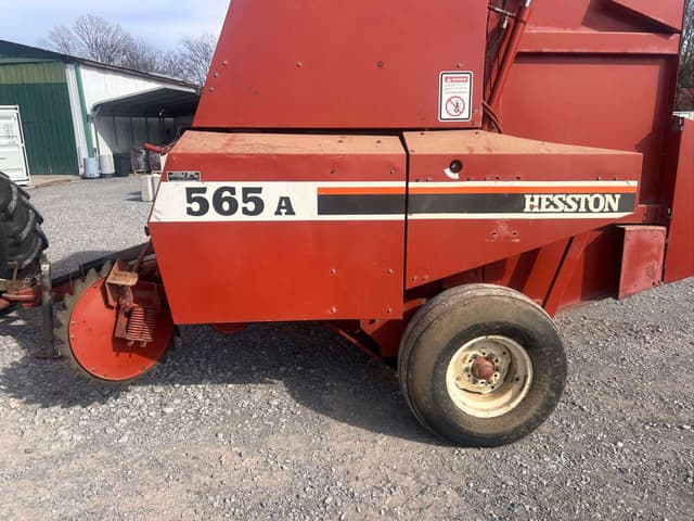 Image of Hesston 565A equipment image 3