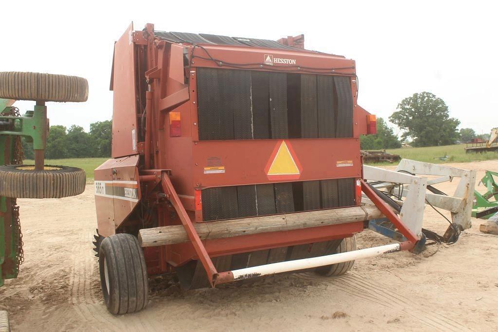 Image of Hesston 565T Image 1