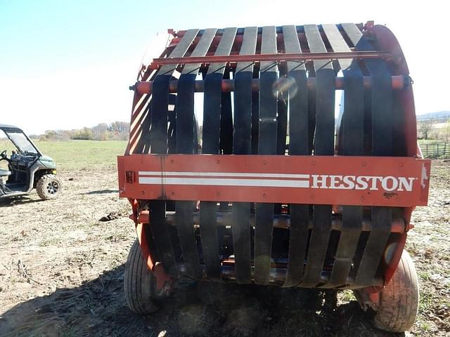 Image of Hesston 5800 equipment image 4