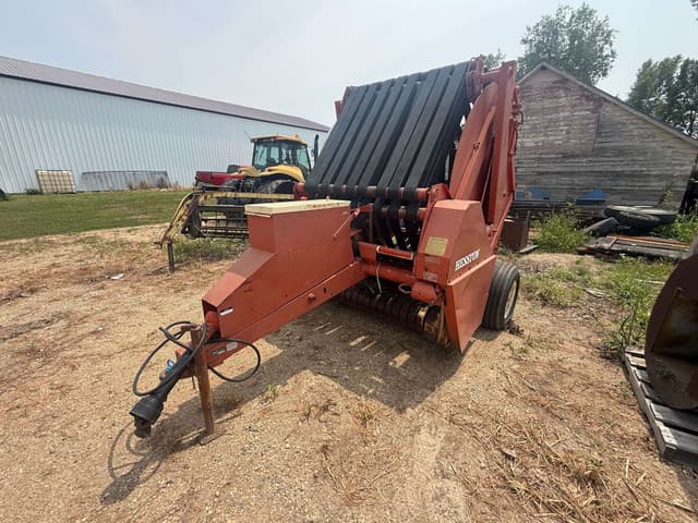 Image of Hesston 5800 equipment image 1