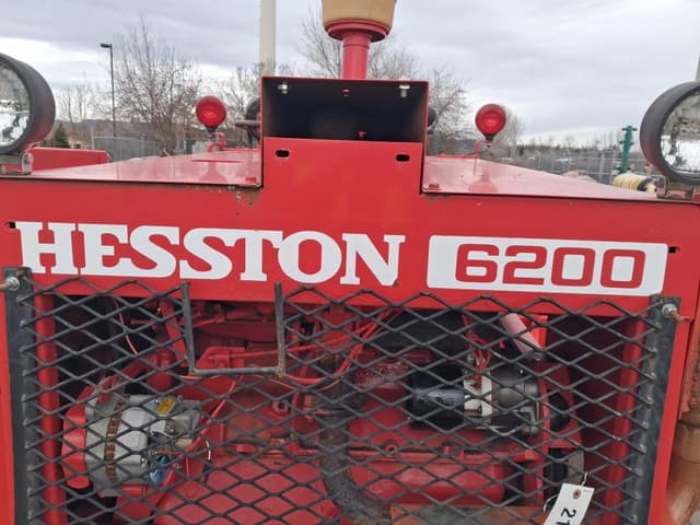 Image of Hesston 6200 equipment image 4